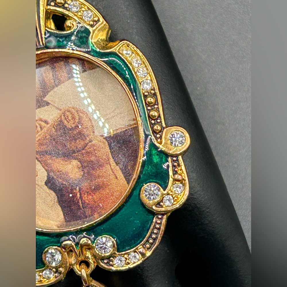 Lenox "Evening Prayer" Jeweled Pendant - Picture 7 of 16